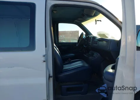 1996 GMC Savana G2500 из США, поврежденный, VIN 1GTGG25R9T1016158